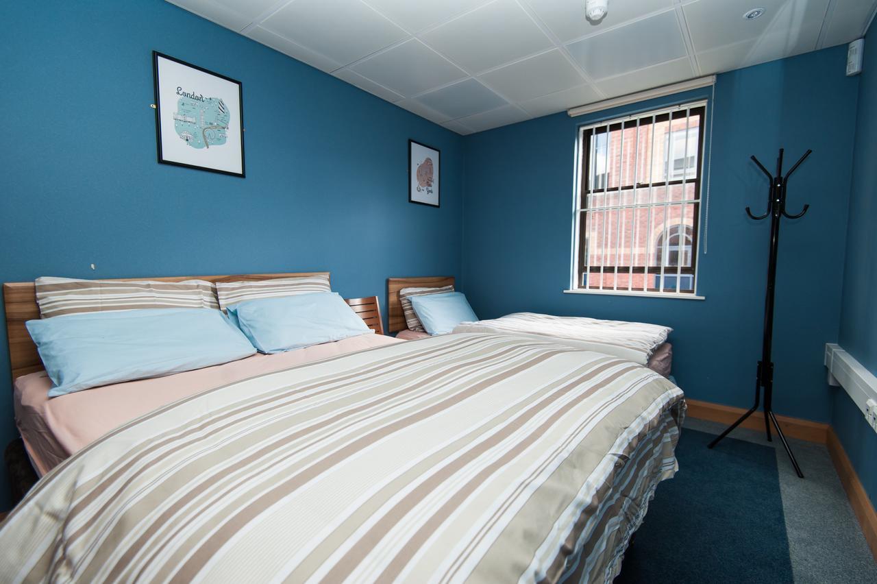Russell Scott Backpackers Hostel Leeds  Exterior photo